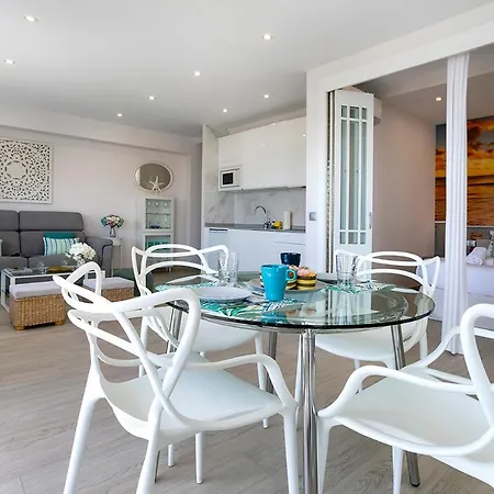 Sunshine - First Line & Terrace By Rent Me Appartement Marbellac